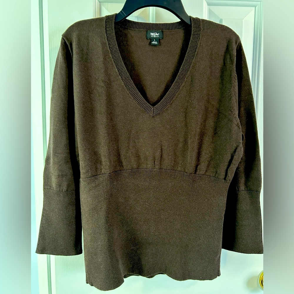 Espresso v-neck 3/4 sleeve Mossimo sweater